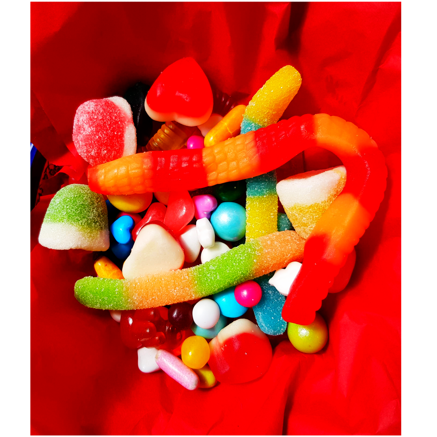 Bluenoemi Personalised Pick and Mix Box of Candies and Sweets | Gift for Children! Gift For Her | Gift For Mom| Gift For Sister. 0.5 kg box - Bluenoemi