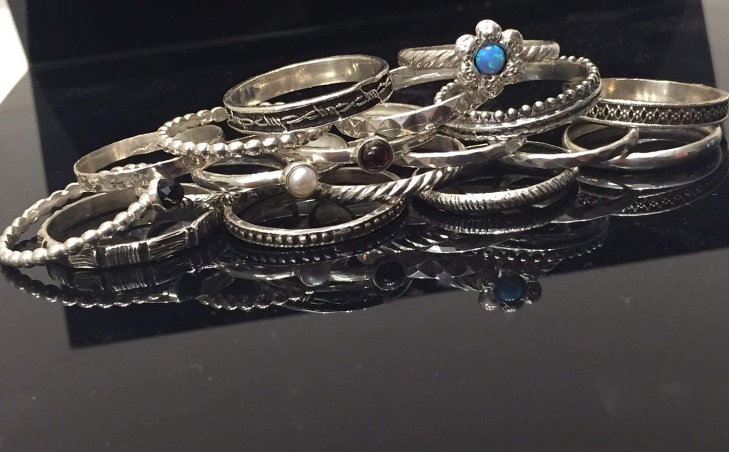 Rings for women, stacking ring, peridots zircons ring, delicate jewelry, sterling band ring for woman stackable rings - Bluenoemi