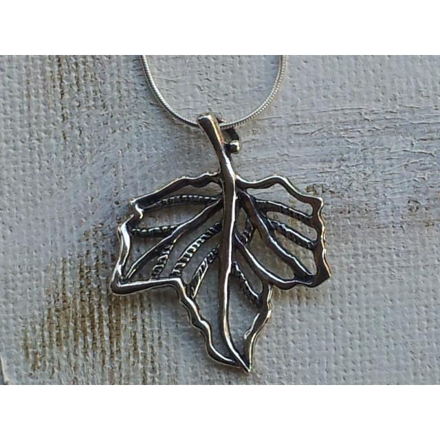 Bluenoemi - My Jewelry Necklaces & Pendants silver Sterling silver necklace with an Automn leaf motif pendant