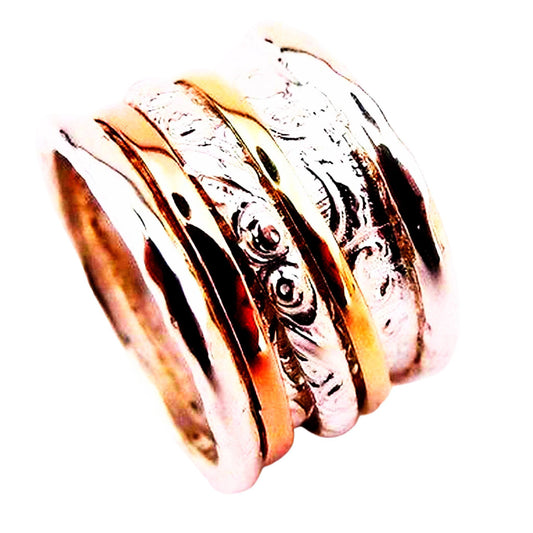 Spinner ring for woman