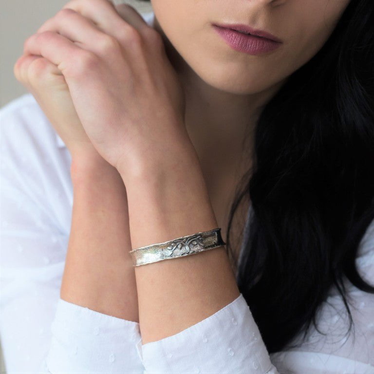 Elegance Redefined: Sterling Silver Cuff Bracelet for Romance - Bluenoemi