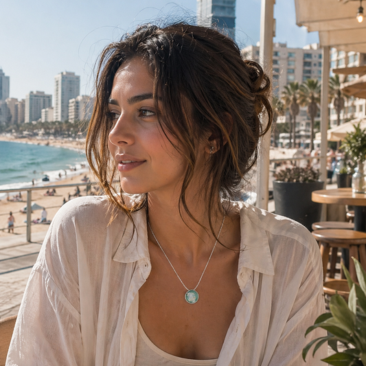 Roman glass necklace for woman