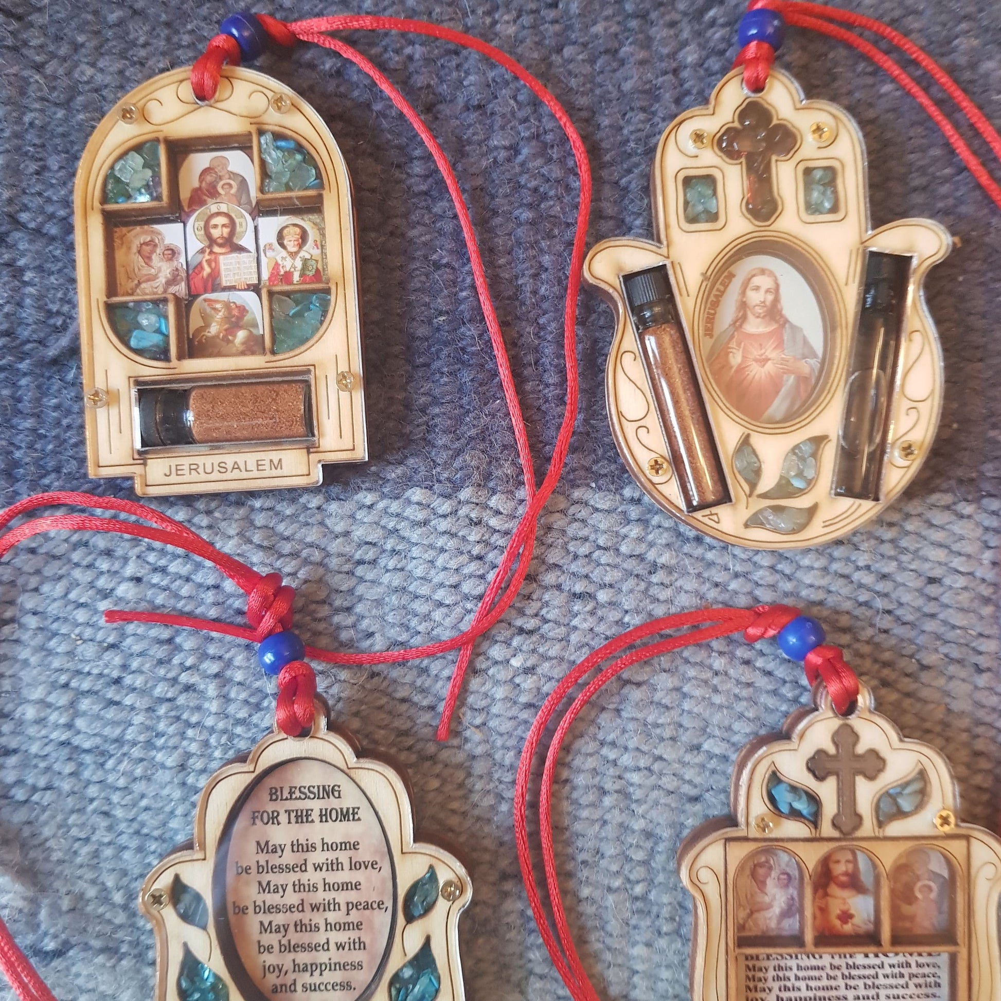 Car Hanging Hand Shape Traveler's Prayer. Pray Blessing Hamsa Wooden Hamsa. - Bluenoemi