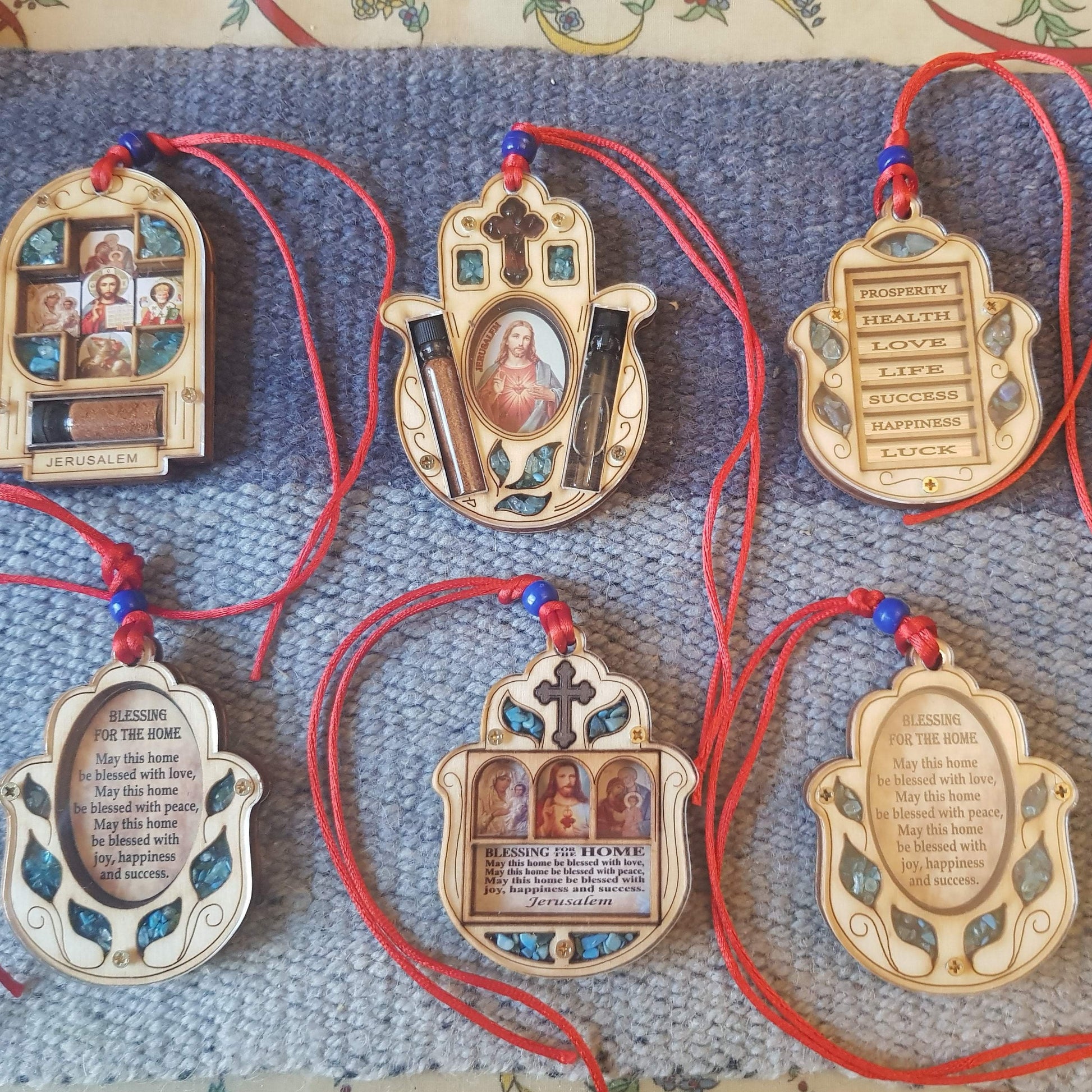 Car Hanging Hand Shape Traveler's Prayer. Pray Blessing Hamsa Wooden Hamsa. - Bluenoemi