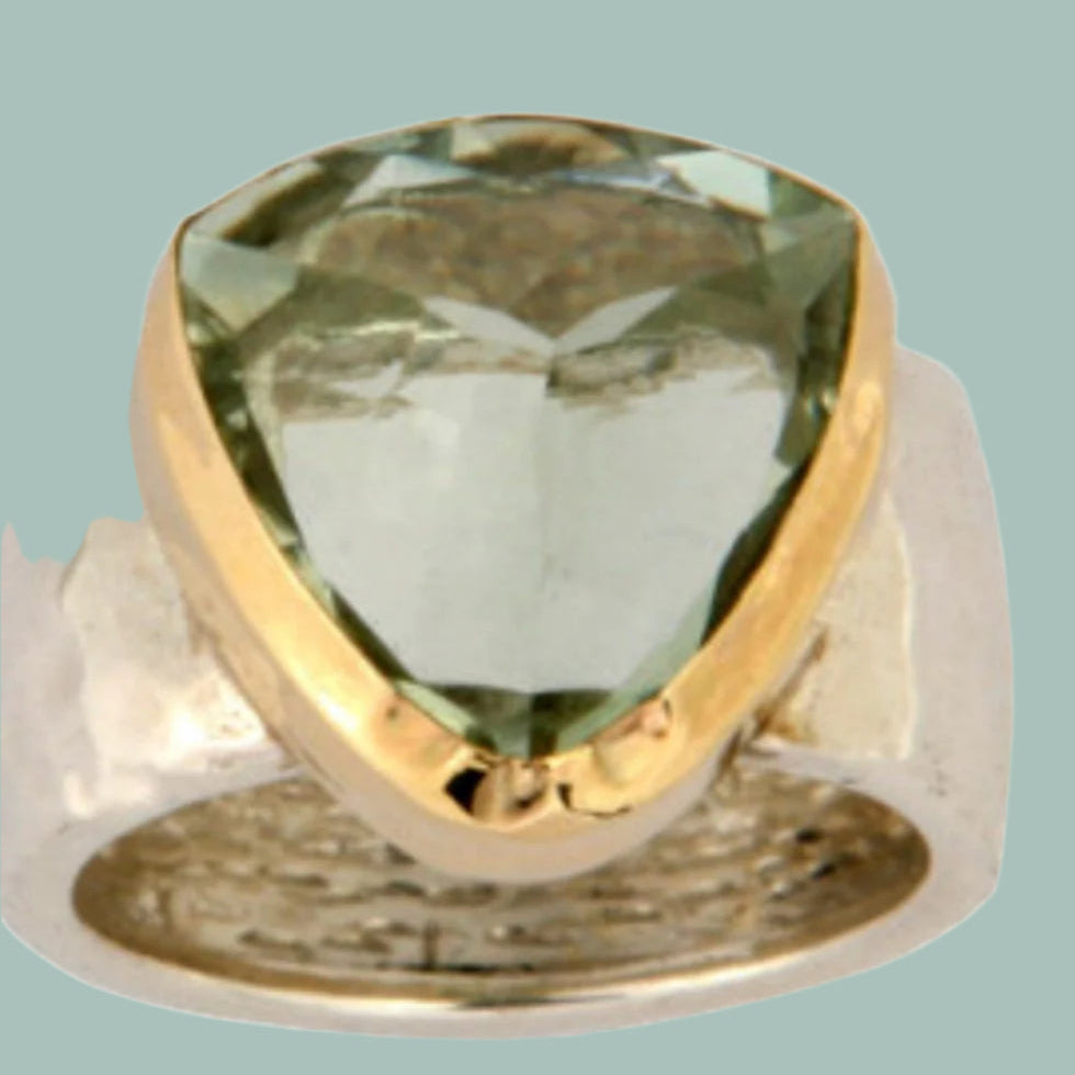 Gold ring Israel jewelry. Ring set with a green Amethyst. - Bluenoemi